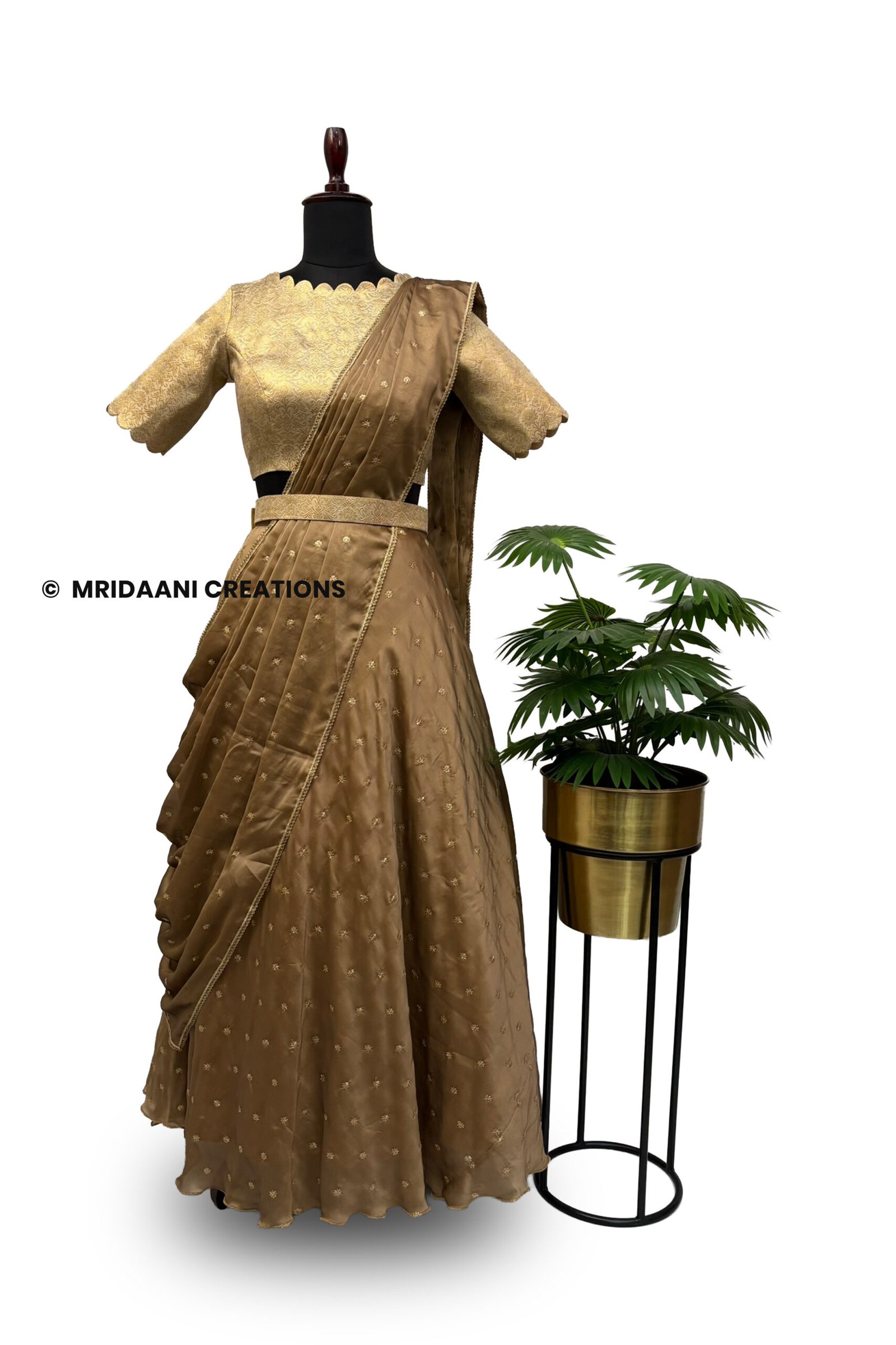 cl5.jpg SITARA – Brocade & Chiffon Embroidered Lehenga Set - Image 1